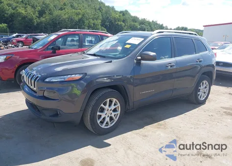 2015 Jeep Cherokee Latitude z USA, uszkodzony, nr VIN 1C4PJMCB8FW626529